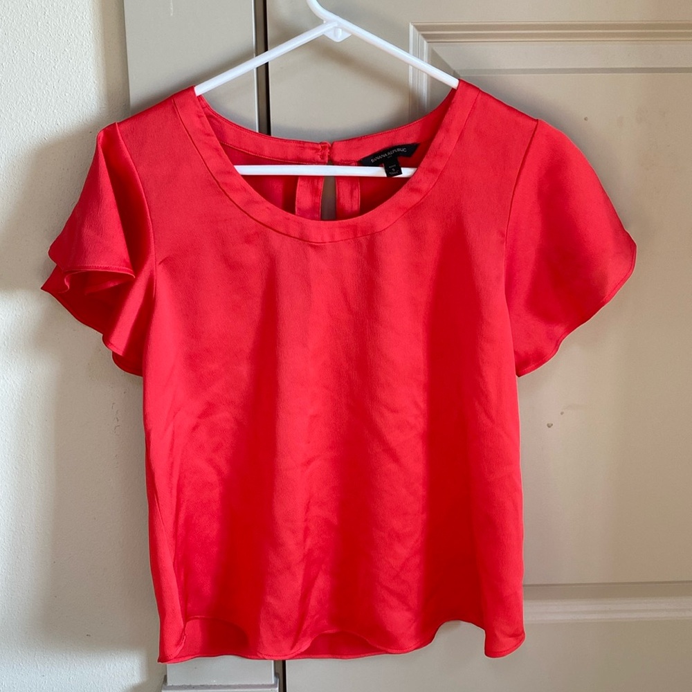 Banana Republic beautiful red blouse Size Small Petite